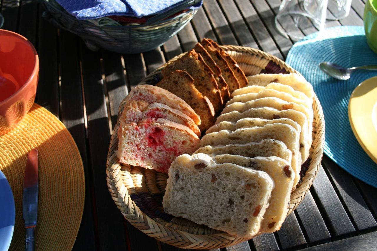 Ll Poulidetto Bed & Breakfast Lioux Bagian luar foto