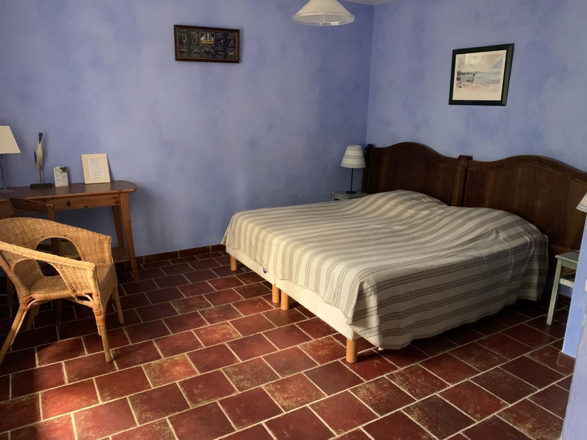 Ll Poulidetto Bed & Breakfast Lioux Bagian luar foto