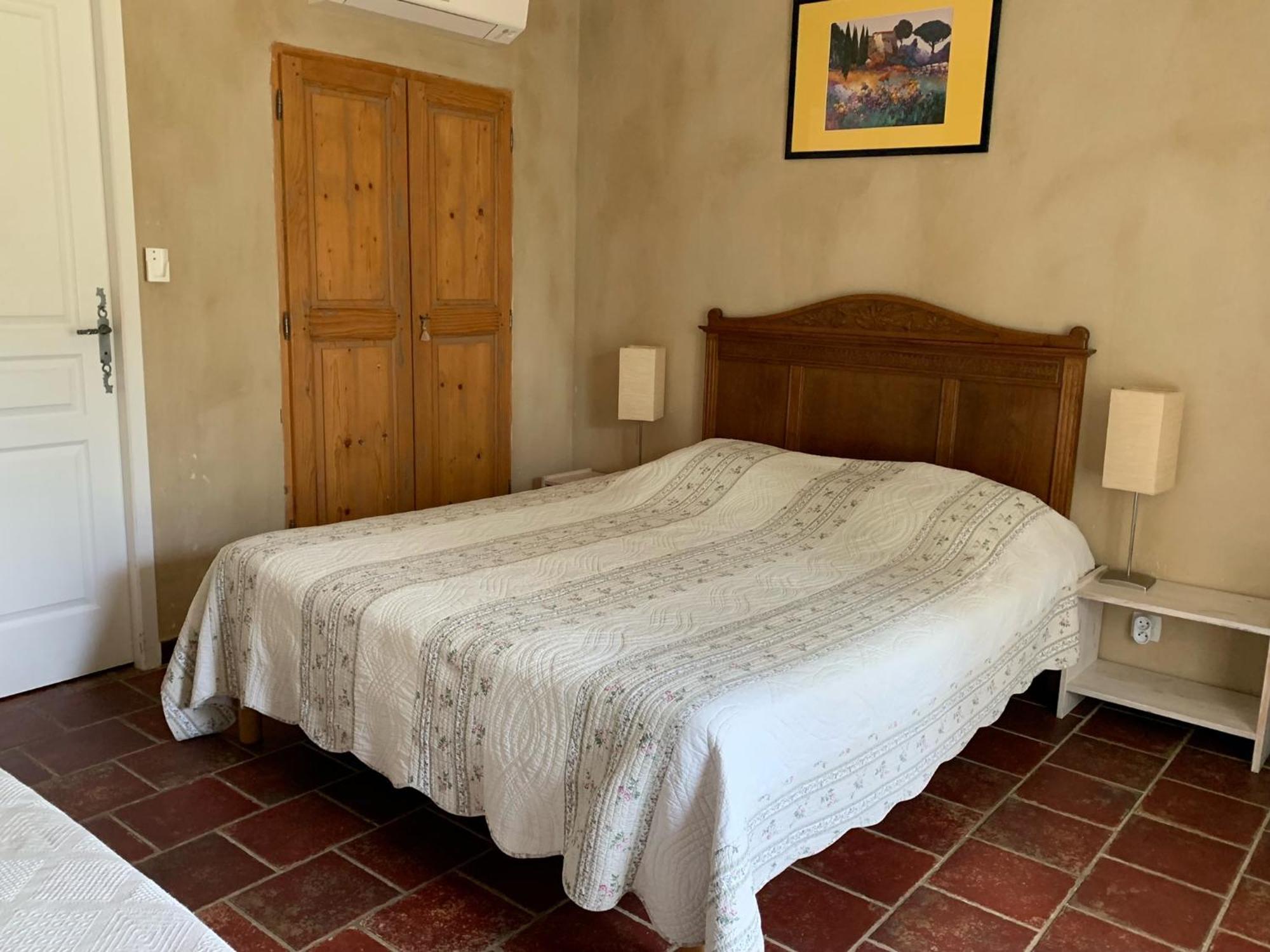 Ll Poulidetto Bed & Breakfast Lioux Bagian luar foto